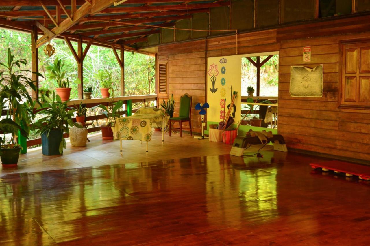 Hotel La Cascada Puntarenas Exterior photo